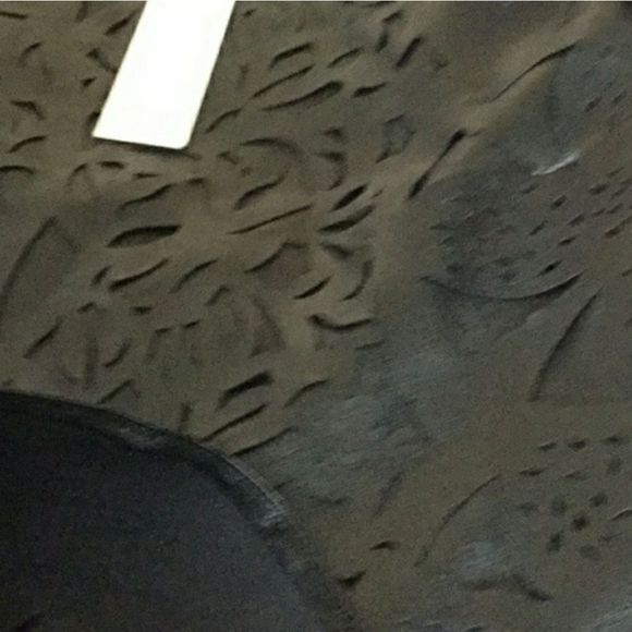 Women's Black Pencil Skirt with Láser Cut Detail - Picture 4 of 5